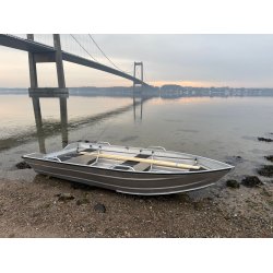 MODELL AQUARIB 4000 AKTION Dieser Monat mit Bootstrailer / Slipwagen mit Bugrad und Anh�ngerkupplung